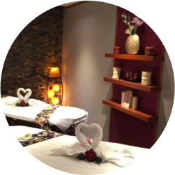 Couples Massage in Pimple Saudagar